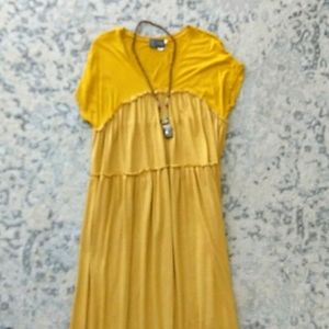 Anthropologie maxi dress size Medium